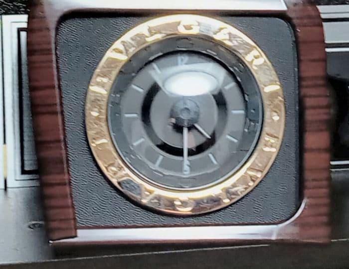 最終値下キャデラック　エスカレード　ブルガリクロック　BVLGARI　ベゼル付き 03-06y エスカレード ブルガリクロック BVLGARI製/純正｜キャル