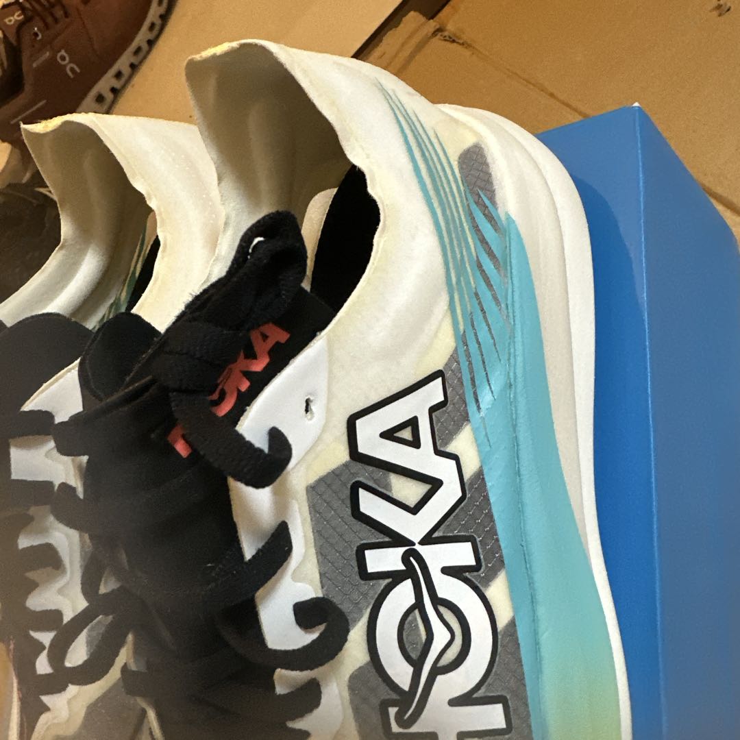 スパイク・シューズ HOKA ROCKET X2 27.5cm