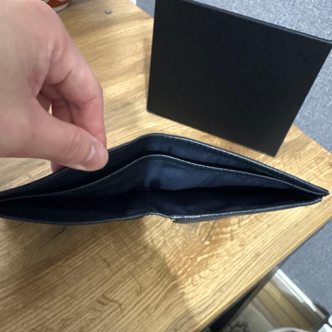早い者勝ち！！【紙袋・証明書・箱付き】PRADA プラダ折り財布