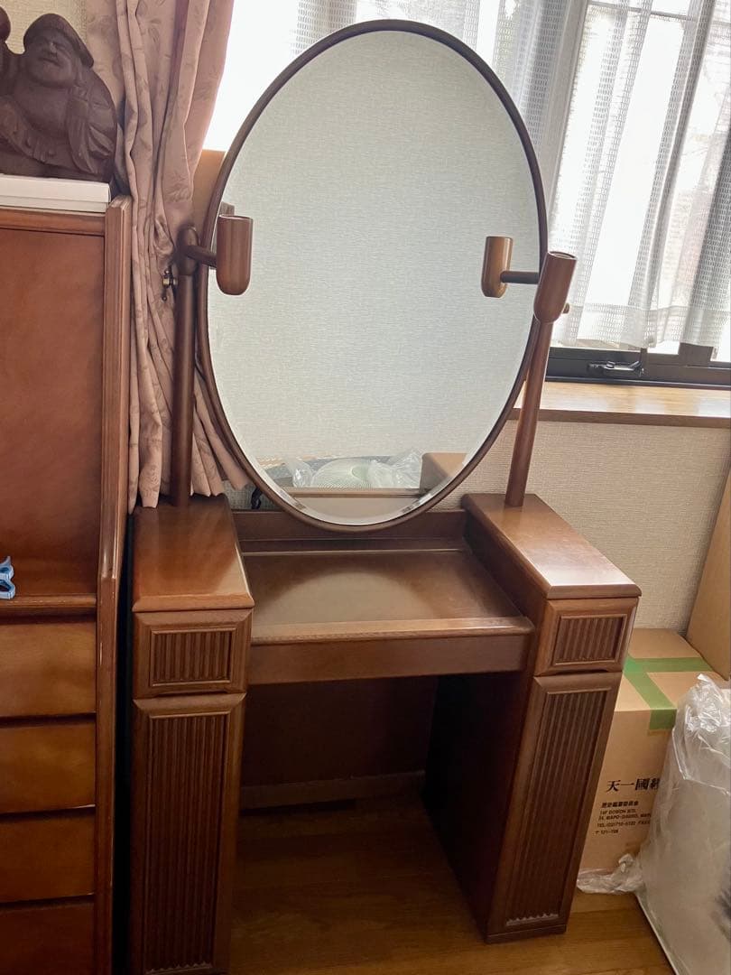 鏡台　ドレッサー　ミラー　嫁入り道具　ヴィンテージ　アンティーク　昭和レトロ レトロな彫刻入りナラドレッサー｜幅85.5奥行35.5高さ148｜収納力抜群