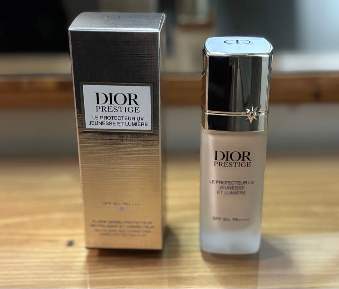 ディオール プレステージ ホワイト ル プロテクター UV ルミエール