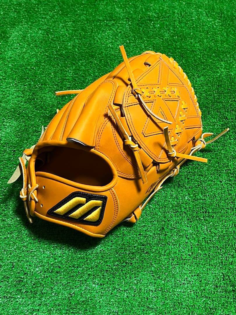 ミズノプロ オーダー 斎藤佑樹さん 復刻版グラブ 斎藤佑樹 選手用グラブ／ ウェブはシンプルなタータン0でウェブを薄く