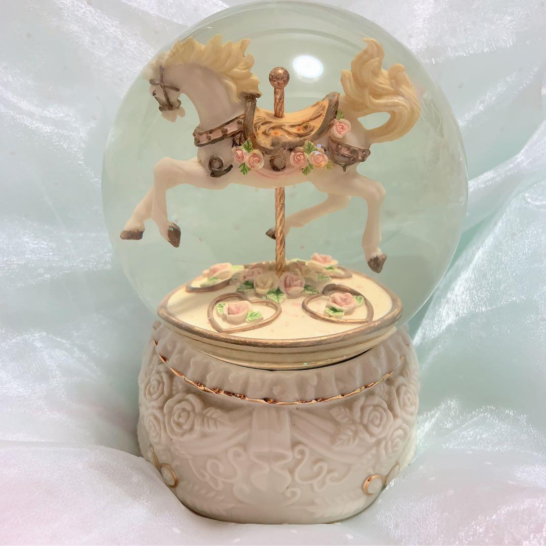 ヴィンテージ メリーゴーランド オルゴール付きスノードーム - メルカリ