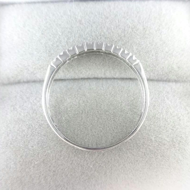 【美品】0.12ct　ダイヤモンド　ハーフエタニティ　リング　プラチナ