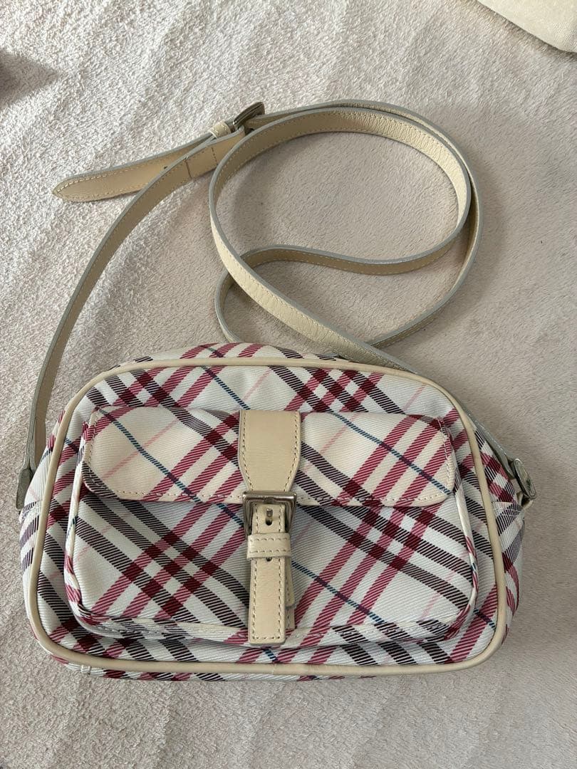 Burberry チェック柄 ショルダーバッグ BURBERRY（バーバリー） Shoulder Bag 大人もOK ショルダーバッグ