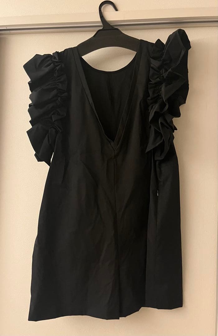 maison de Dolce.メゾンドドルチェ フリルショートラッシュガード