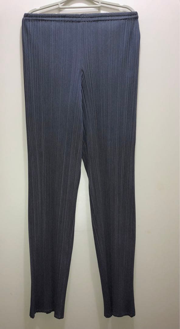 ⑱PLEATS PLEASE ISSEY MIYAKE １号 Pleats Please Issey Miyake Interplanetary Monthly Colors : July