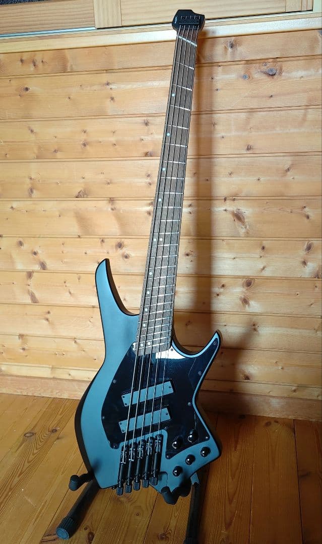 HEX Guitars NB505 black 5弦ベース used new】HEX Guitars / NB505 Black - Geek IN Box