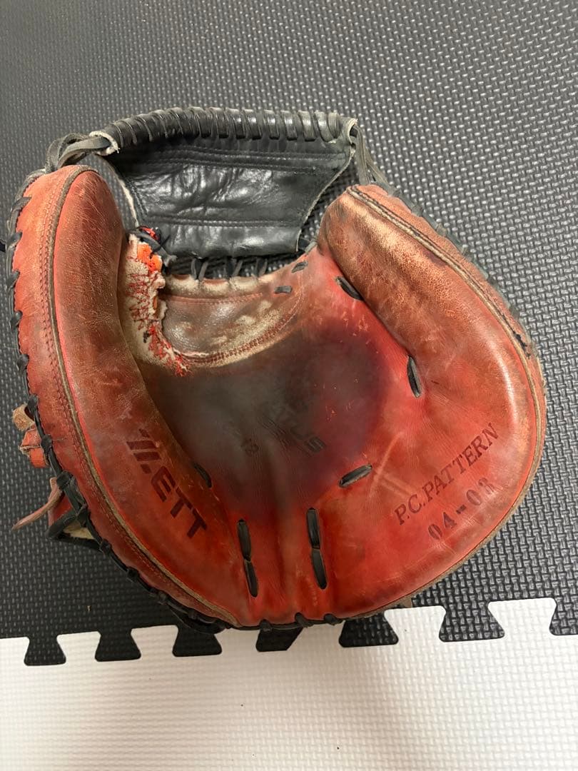 元カープ白濱選手使用キャッチャーミット 値下げ交渉可能 - メルカリ