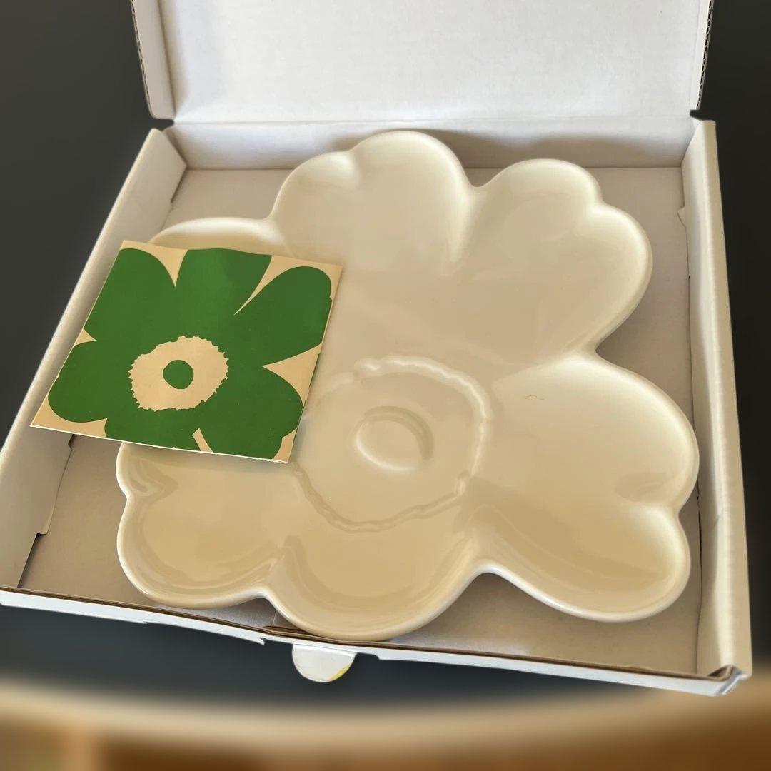 【新品】marimekko UNIKKO60 Plate 20cm White Marimekko Oiva - Unikko plate 20 cm, white - beige | Finnish