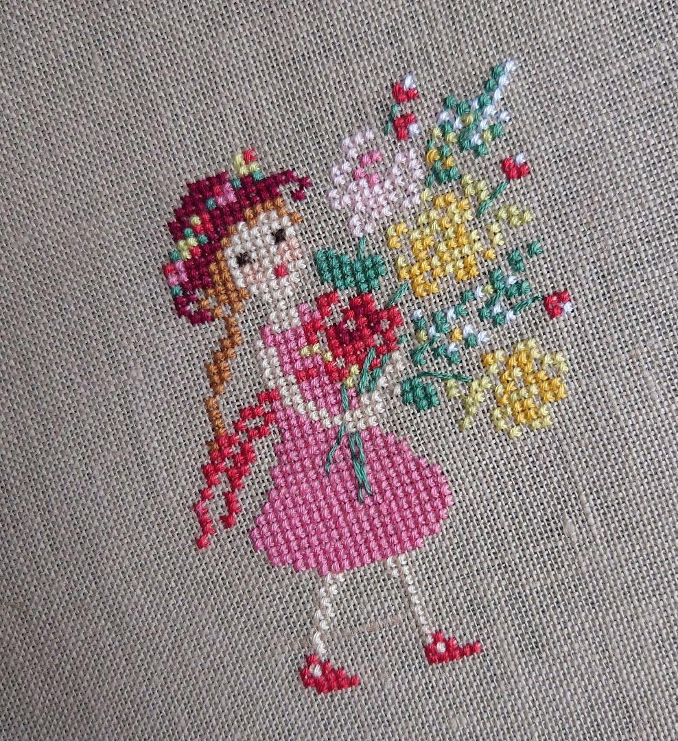 クロスステッチ完成品✬サモイロフ✬サンプラー✬花束を持った女の子