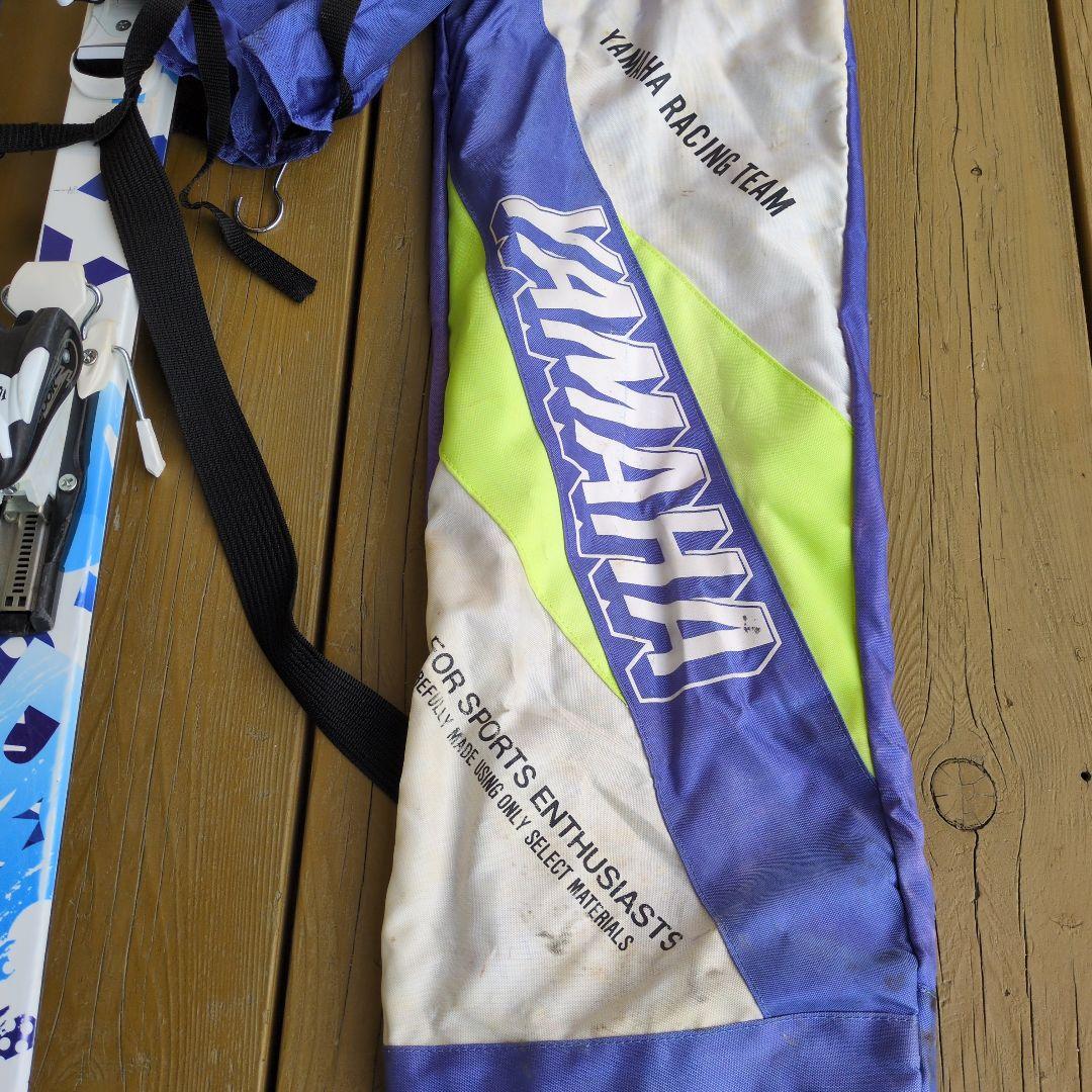 中古】 KAZAMA スキー板126cm・ストック・ブーツセット 袋おまけ付きの