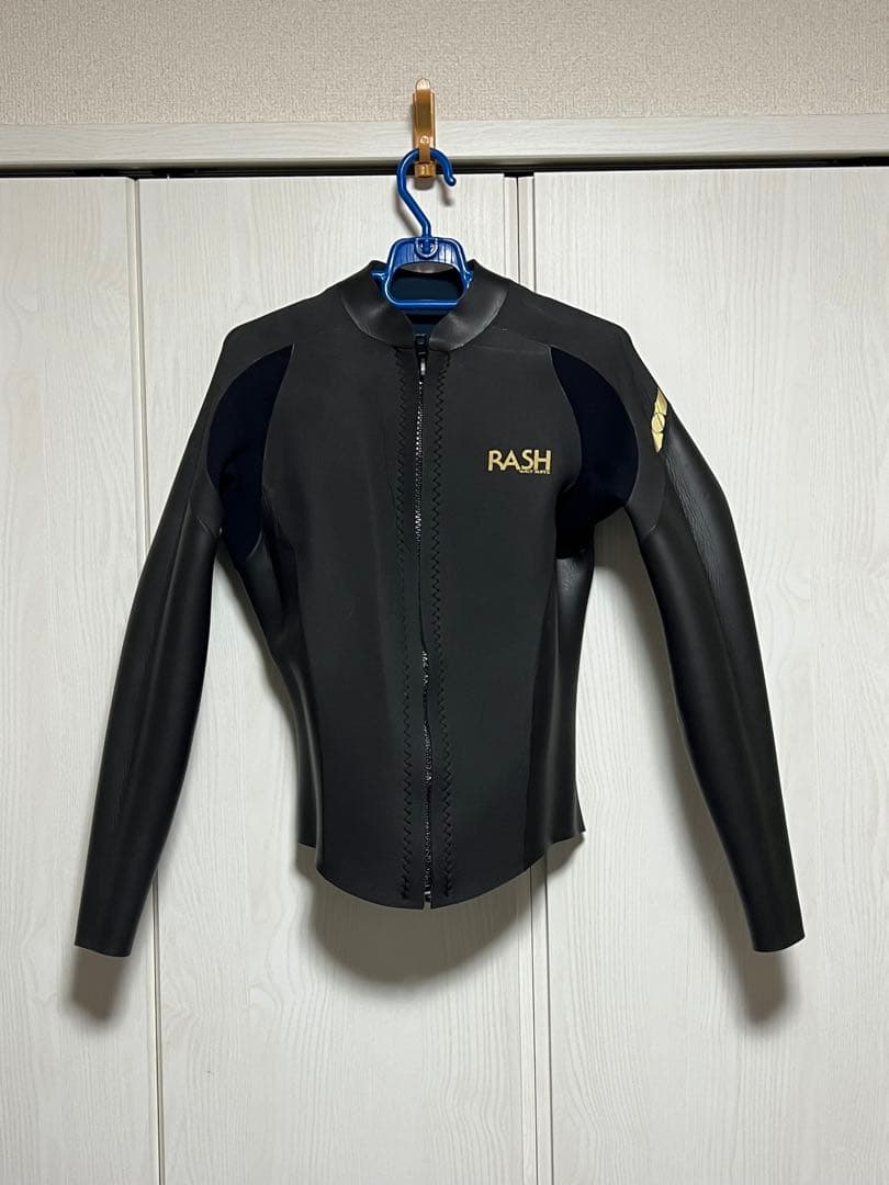 美品　 RASHタッパー（３mm） L size 【期間限定値引き】 lcnnrf.jpg