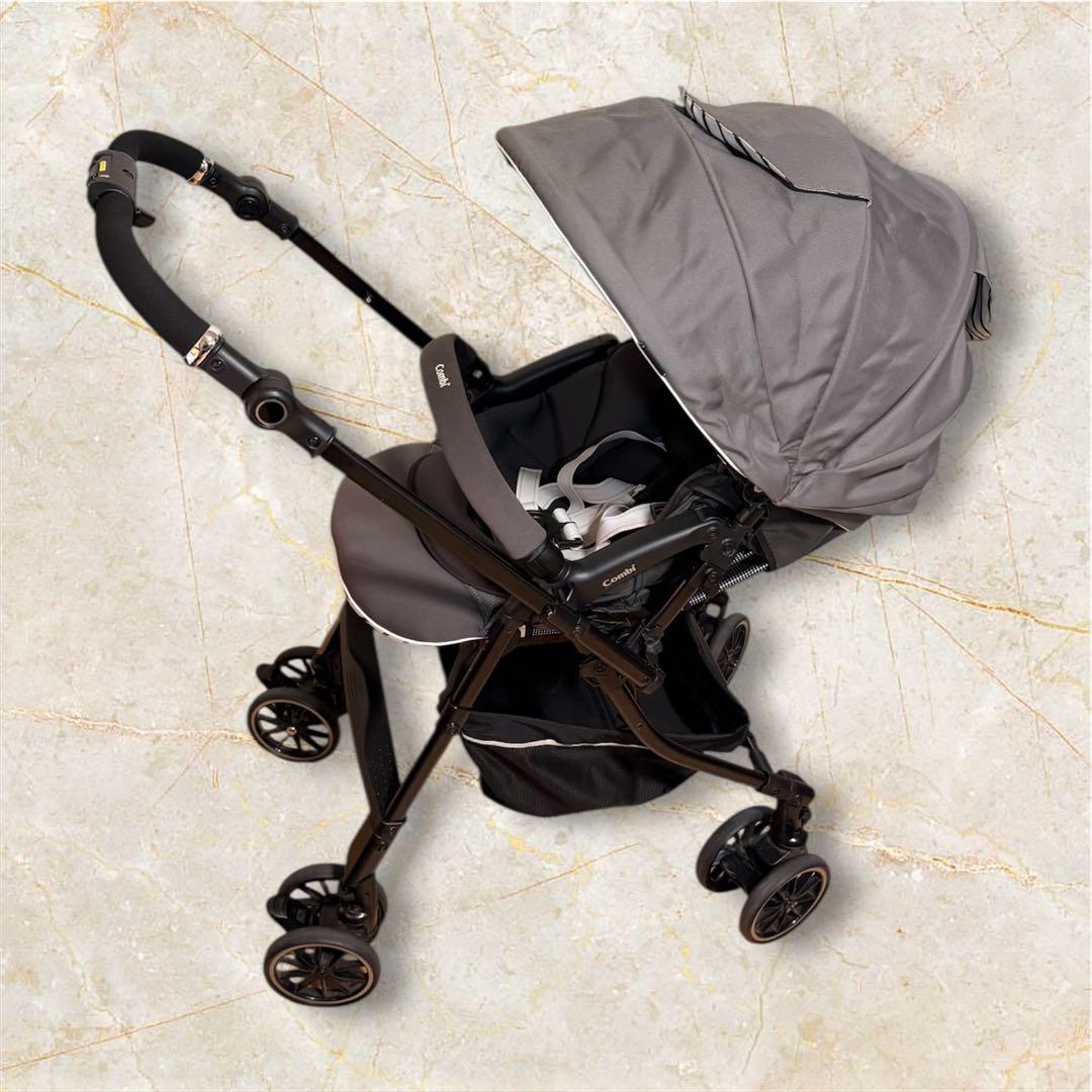 《美品》コンビベビーカー メチャカルハンディ　ブラック