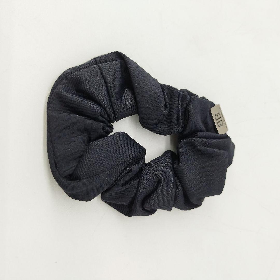 19131✨️バレンシアガ シュシュ ロゴプレート ブラック 髪留め Holli