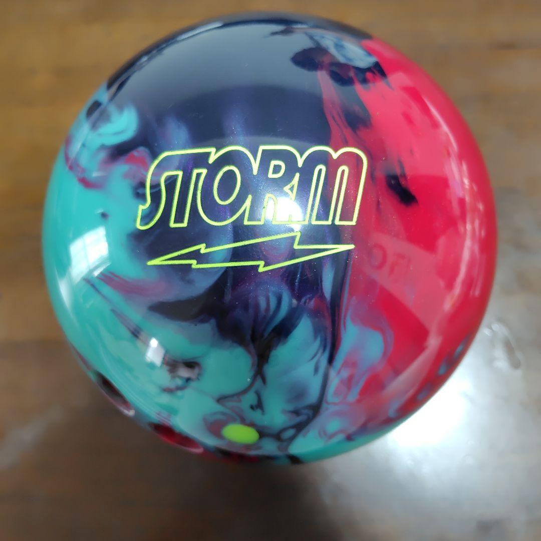 STORM IDENTITY ボウリングボール15P