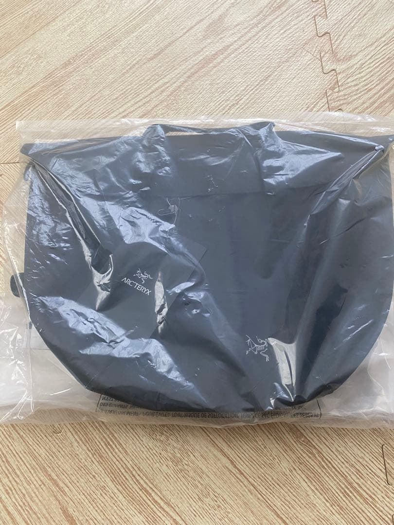 新品未開封 Arc'teryx Granville Shoulder Bag Granville Shoulder Bag | Arc'teryx United States