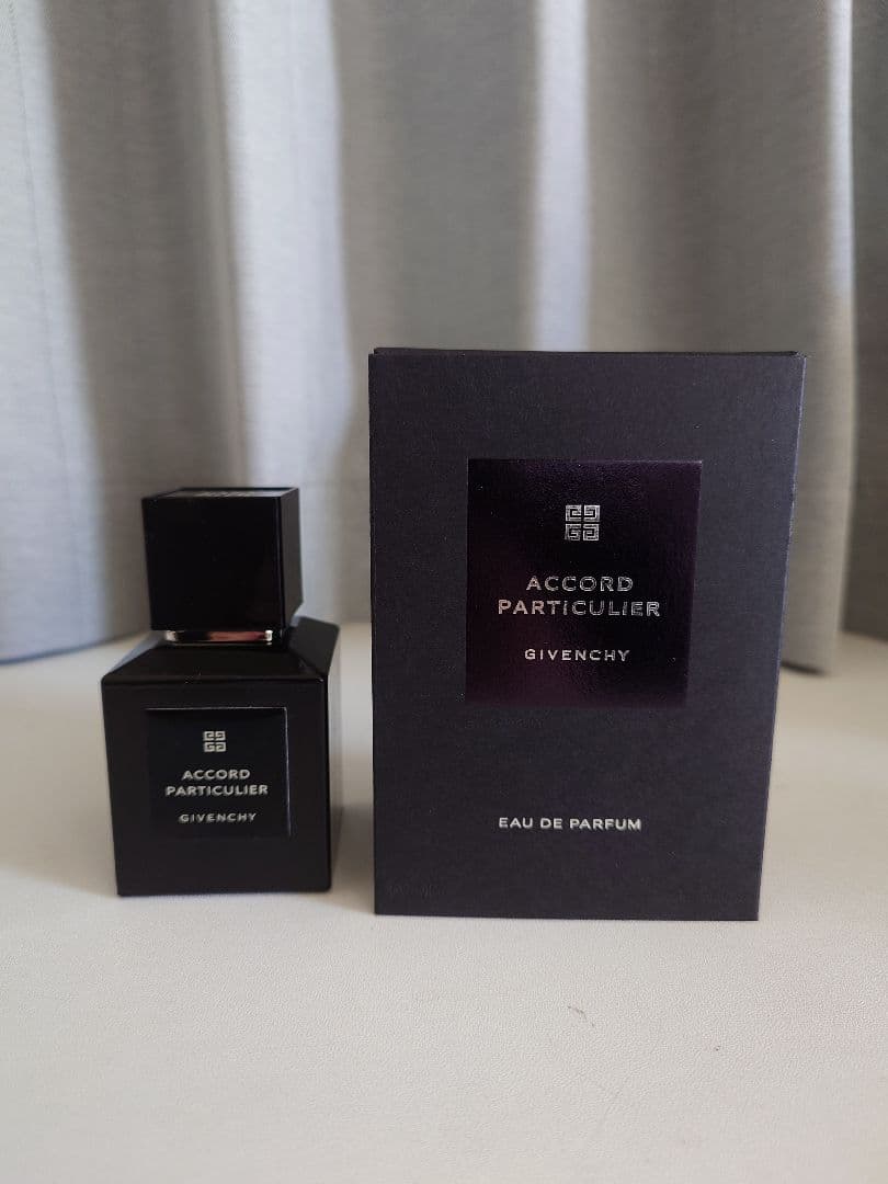 GIVENCHY アコール パルティキュリエ 50ml ド ジバンシイ アコール パルティキュリエ - オーデパルファム