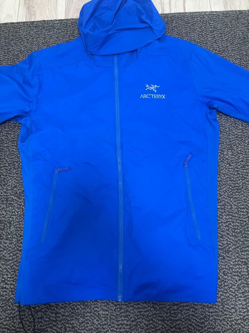 ARC'TERYX Atom SL フーディ　青 Arc'teryx Atom SL Hoody Men 男性用ジャケット