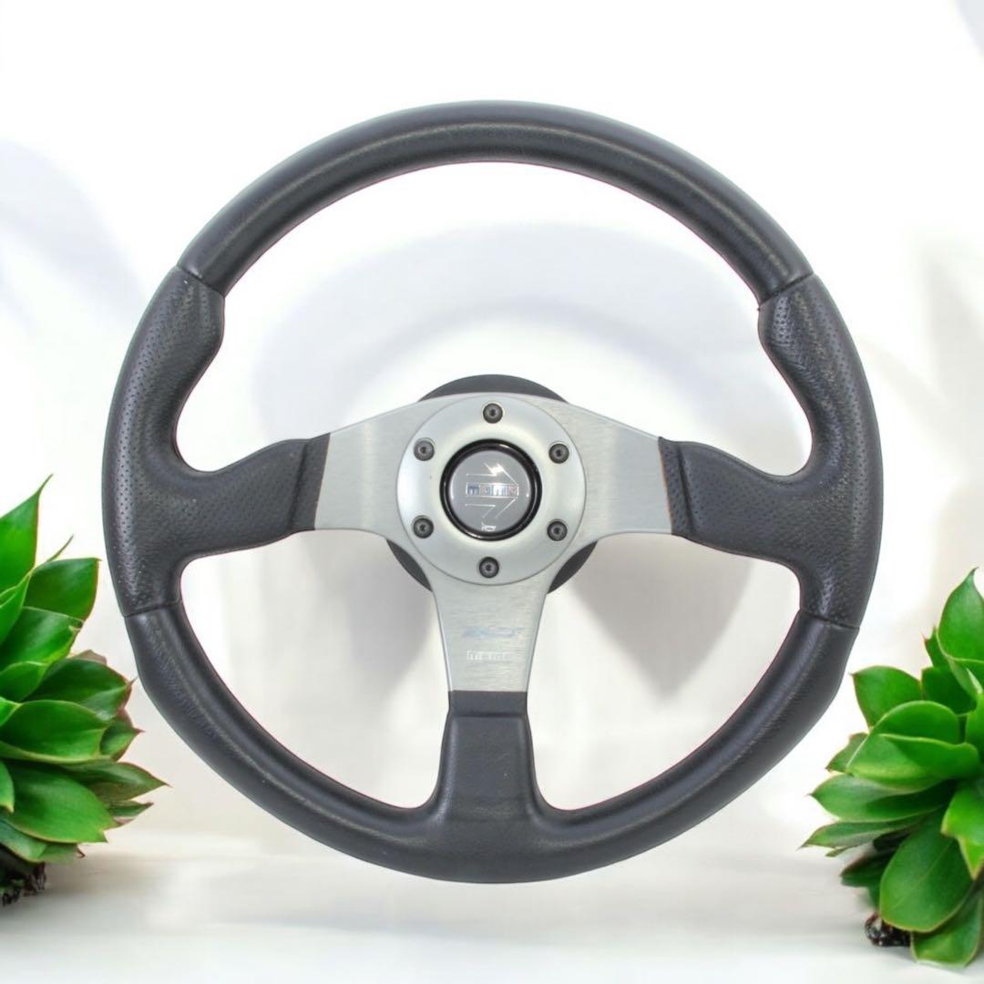 や*と様 momo D35 RACE MADE IN ITALY ステアリング♪ 時限値下げ momo RACE ステアリング メタリックレッド TYP D35 - メルカリ