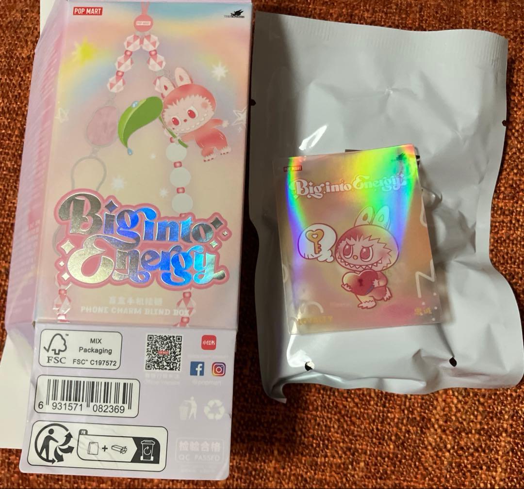 ラブブ Big into Energy フォンチャーム LOYALTY - メルカリ