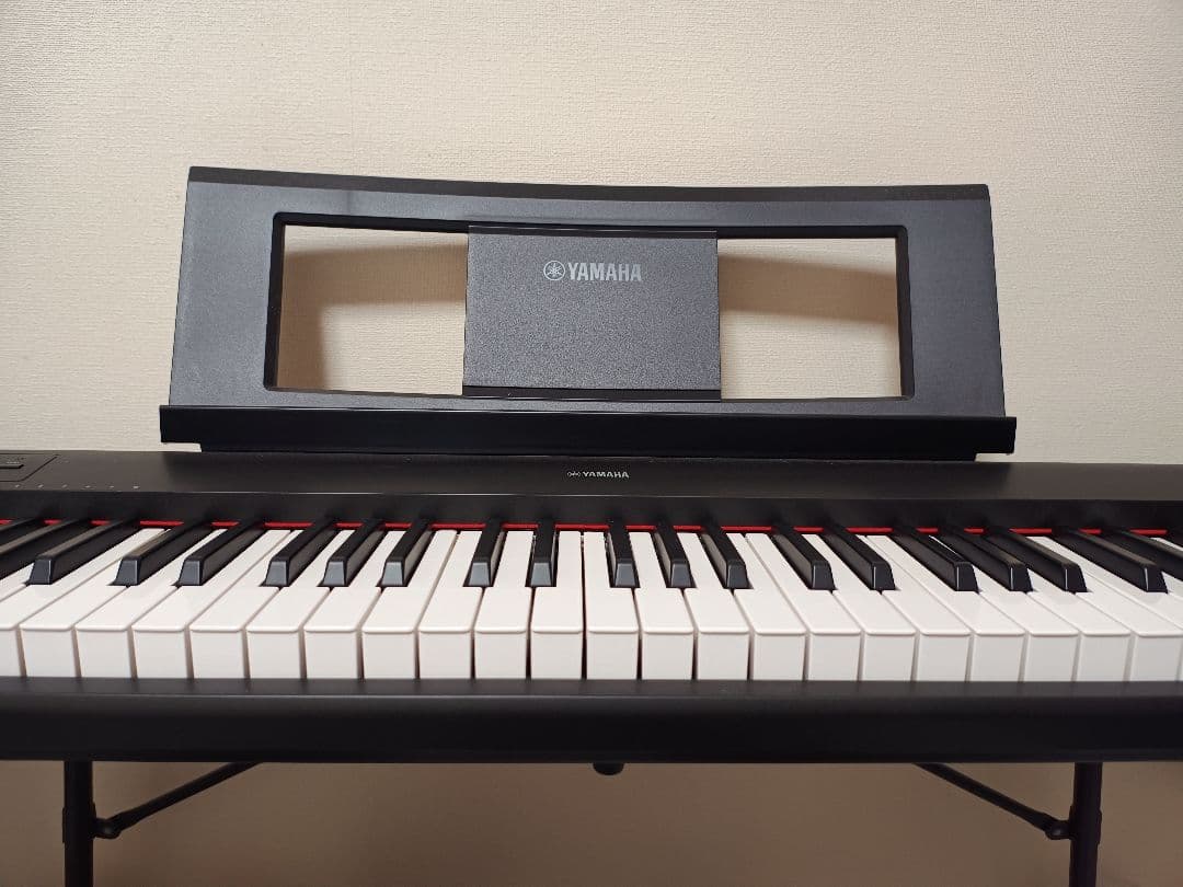 YAMAHA キーボード piaggero NP-32B　スタンド付き Amazon | ヤマハ YAMAHA 電子キーボード piaggero ブラック NP-32B