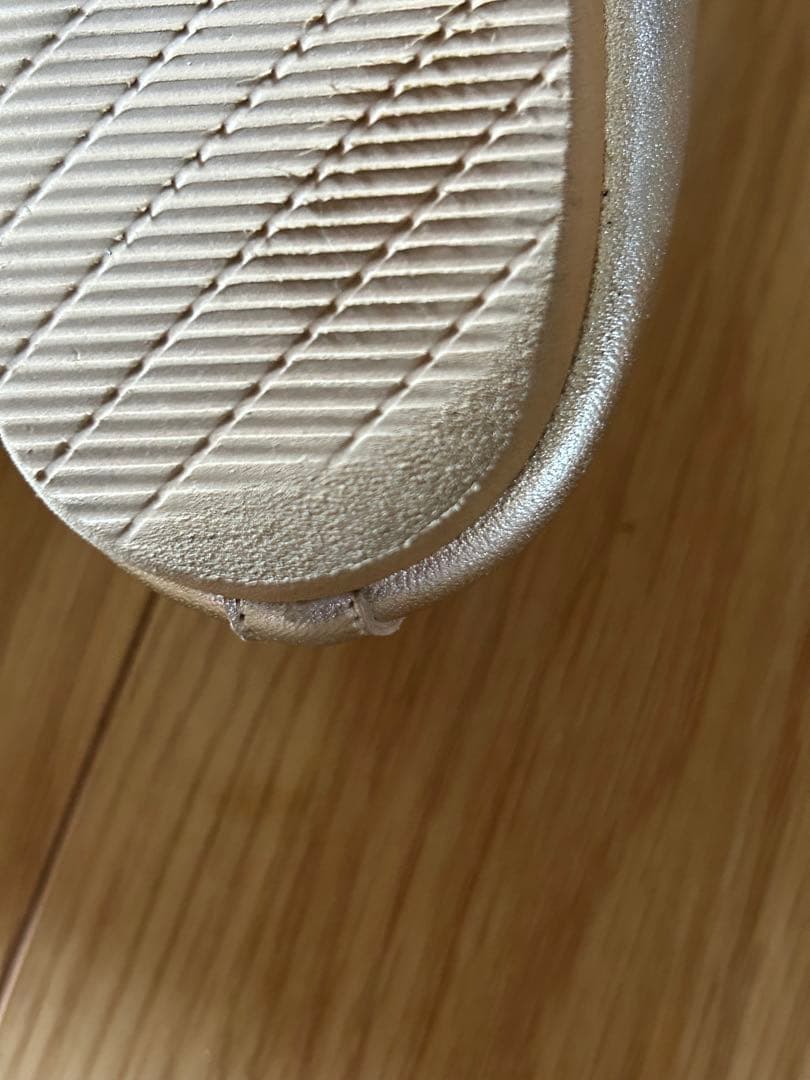 美品kurun 本革 スクエアトゥバレエシューズ シャンパンゴールド 24.5