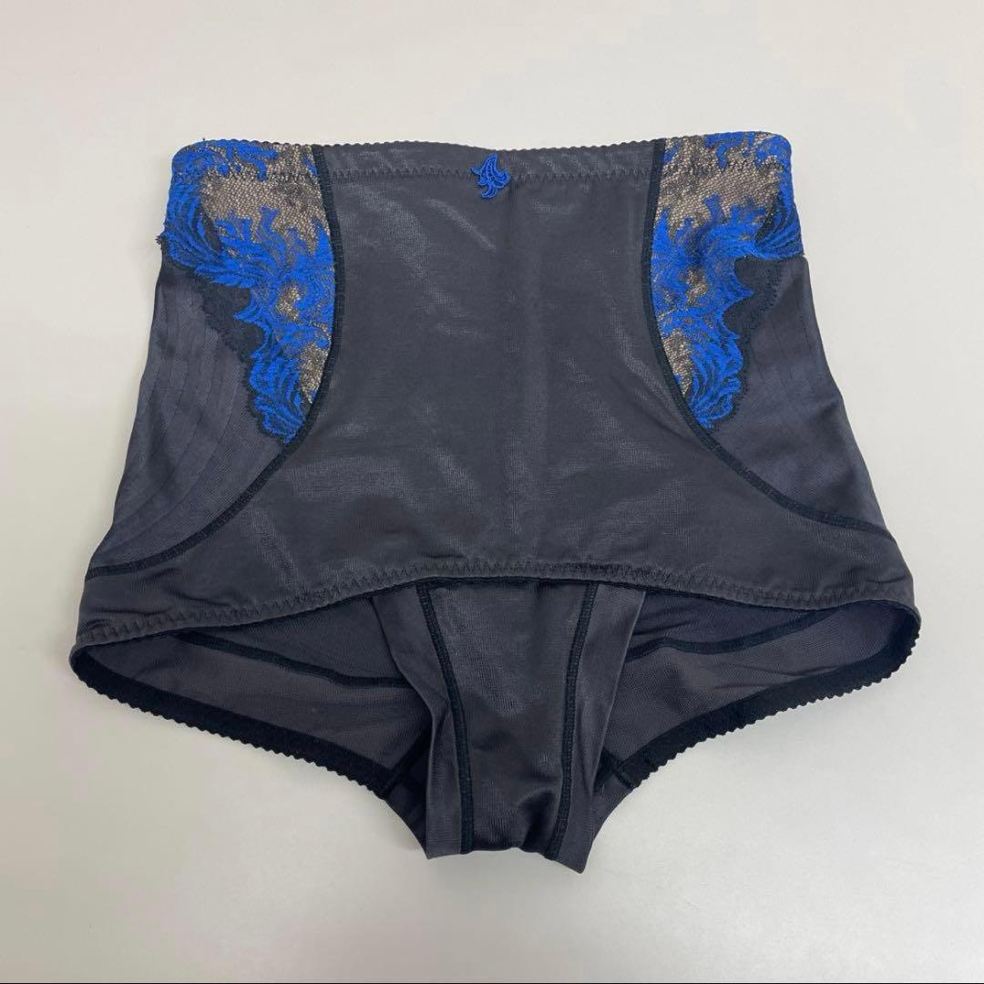 マルコ カーヴィシャス ショートガードル L - メルカリ