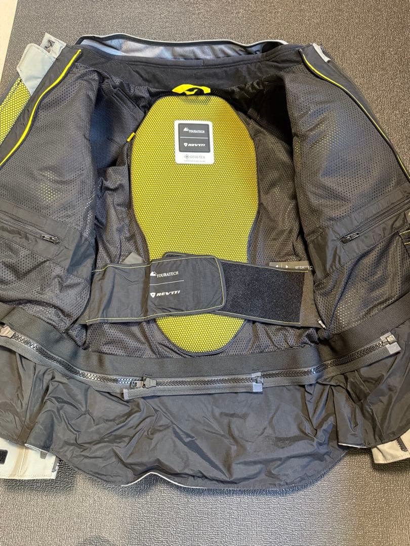 はるかさん専用】ページ TOURATECH GORE-TEX ジャケット - メルカリ