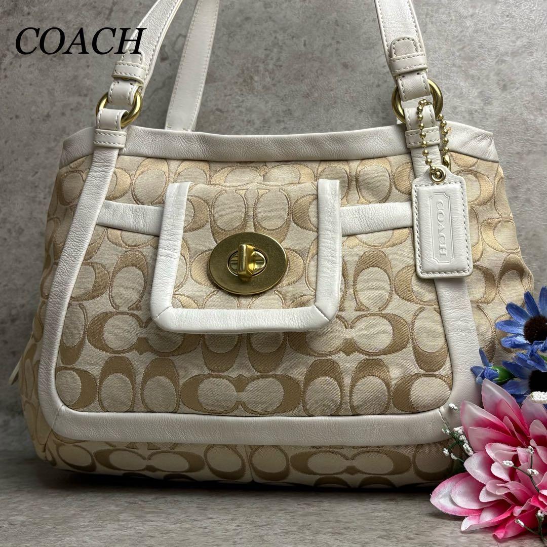 COACH turn lock flap Signature bag Y2K - メルカリ