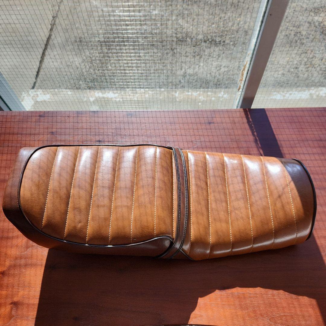 RG250E　タックロールシート SUZUKI RG250E 前後アンコ抜き タックロールシート バイクシート張替え