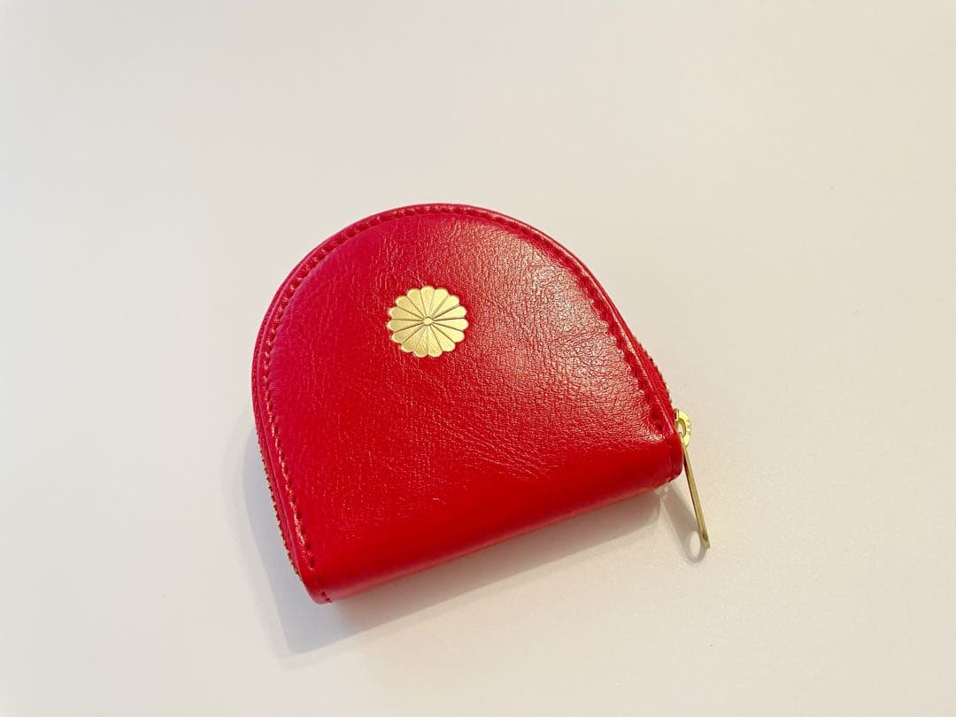 皇居財布】レザー 赤 コインケース 半月型 ゴールドジッパー - メルカリ
