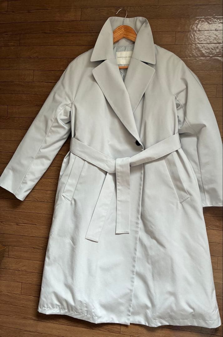 TOMORROWLAND ライトグレー トレンチコート ハイツイストギャバジン トレンチコート （トレンチコート