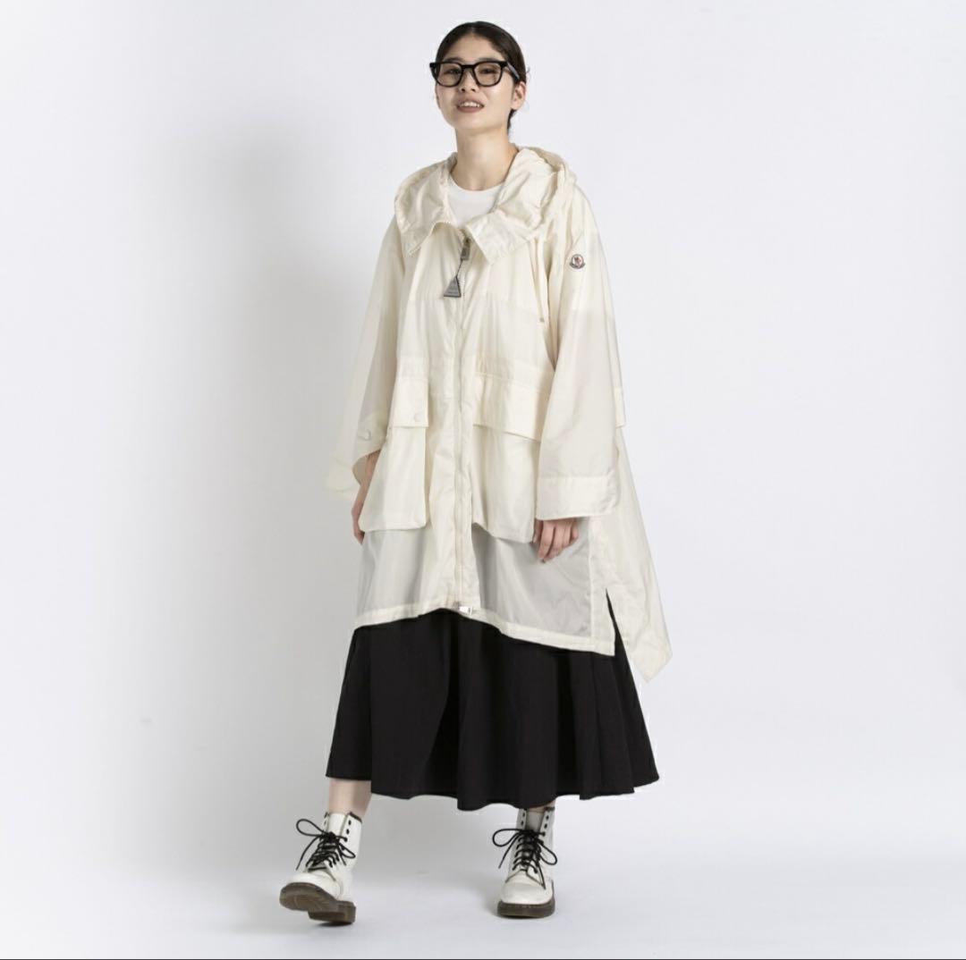 新品・未使用品】MONCLER モンクレールPRINTSEPSポンチョコート - メルカリ