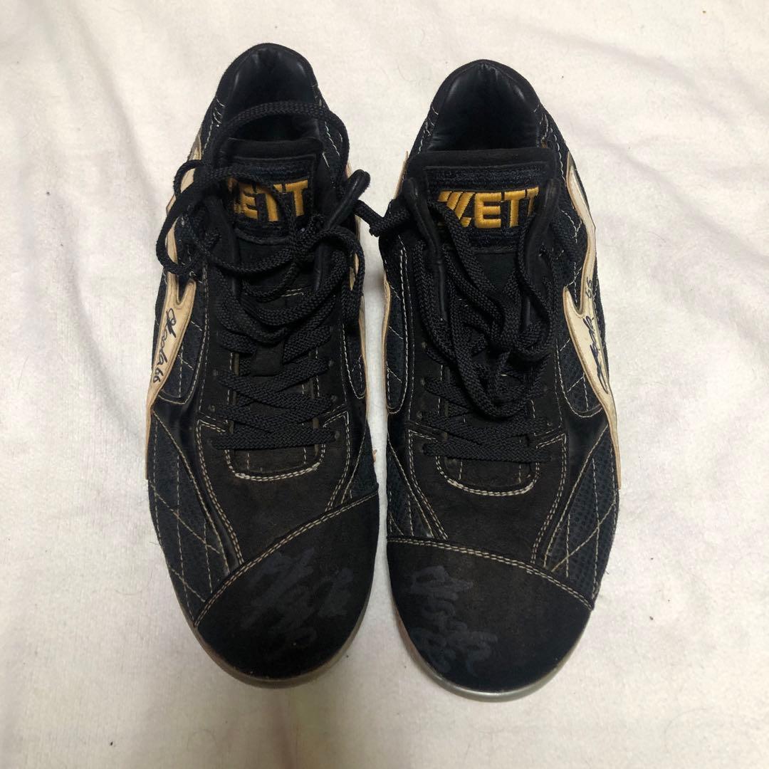 岡田幸文選手　実使用スパイク プロ野球】「史上最大の下剋上」を支えた男・岡田幸文 ロッテ育成初の