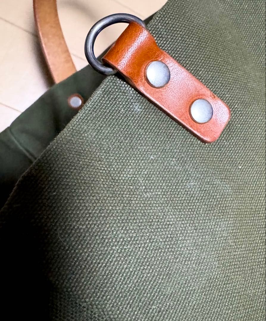 カワニシカバン abb​［アベベ］​オリーブ