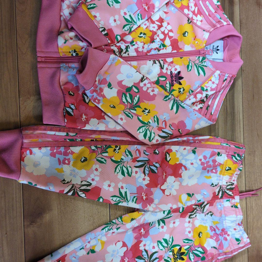 adidas 花柄 ジャージ セットアップ 女の子 花柄 90cm - メルカリ