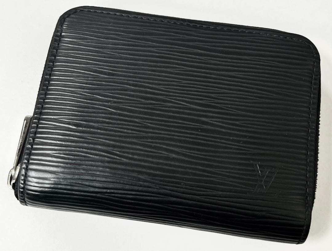 ルイヴィトン ジッピー コインパース エピ ブラック 中古品 (25045