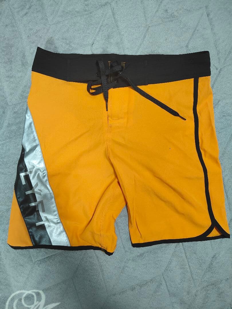 LYFT オレンジ 水着 Mサイズ LÝFT Stage Shorts - Orange