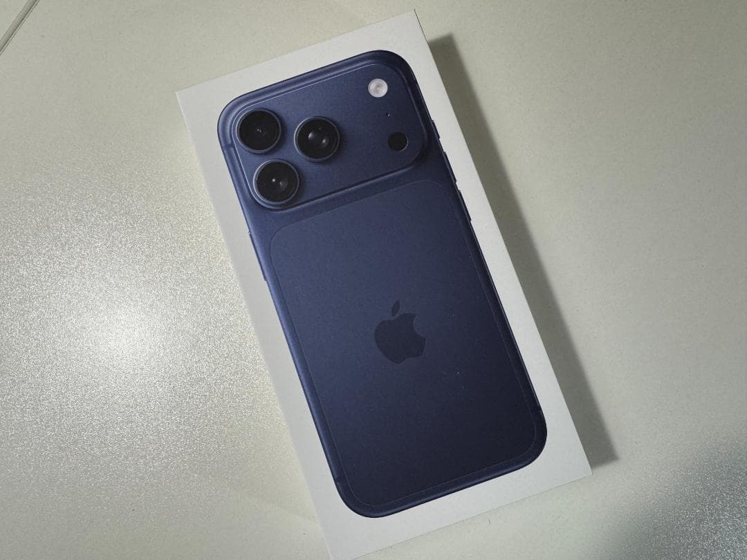 【未開封】iPhone17Proディープブルー256GBお譲りします iPhone 17 Pro 256GB ディープブルー Aランク｜中古スマホ・タブレット