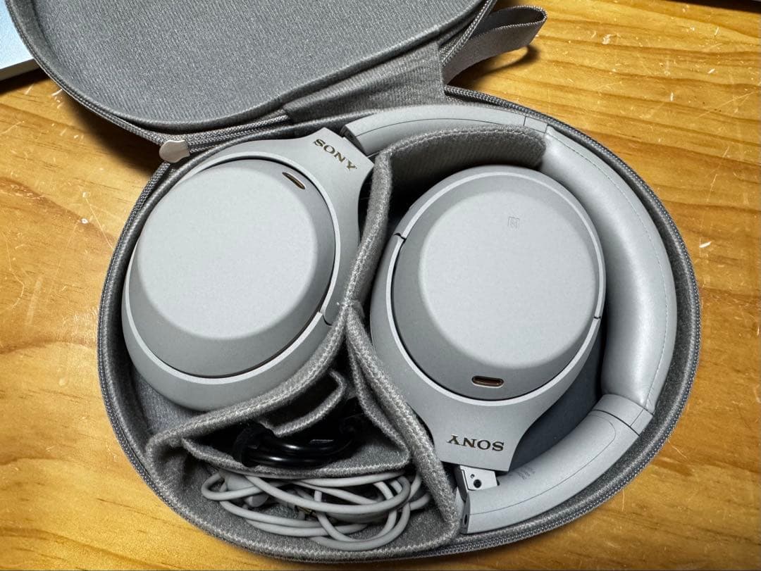 SONY WH-1000XM4 プラチナシルバー SONY WF-1000XM4 (S) [プラチナシルバー] 価格比較 - 価格.com