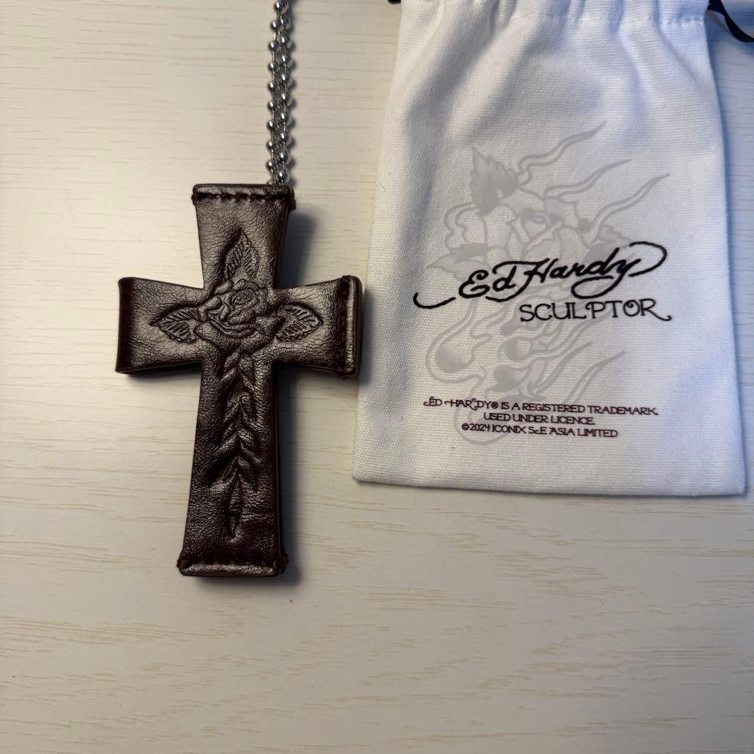 Cross Leather Strap Wallet Sculptor - メルカリ