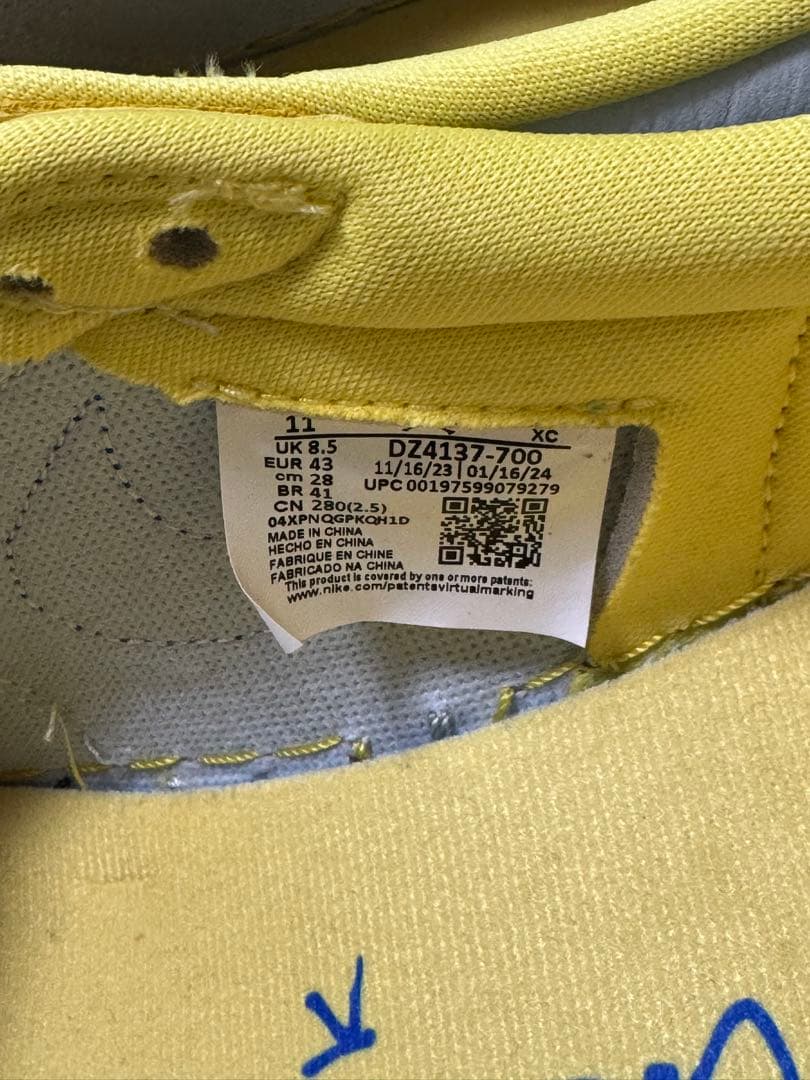 靴 Travis Scott Air Jordan 1 \"Canary\"