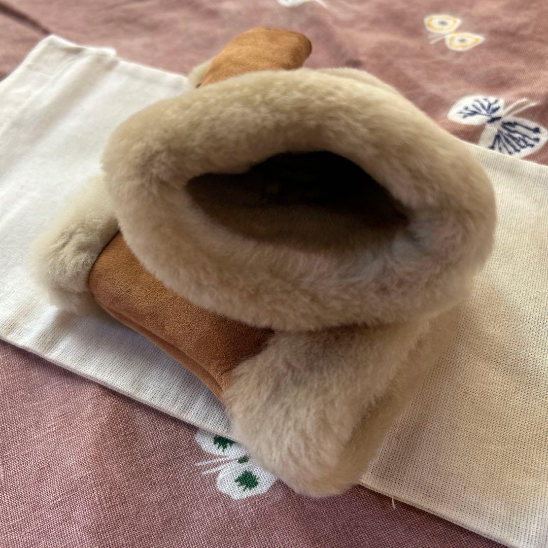 AGNELLE スエードファーアームカバー　スマイル　H.P.FRANCE