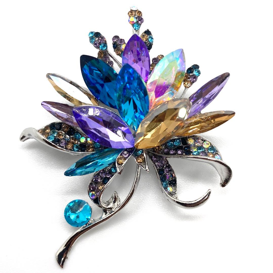 ラインストーン ブローチ カラフル ヴィンテージ風 アンティーク調