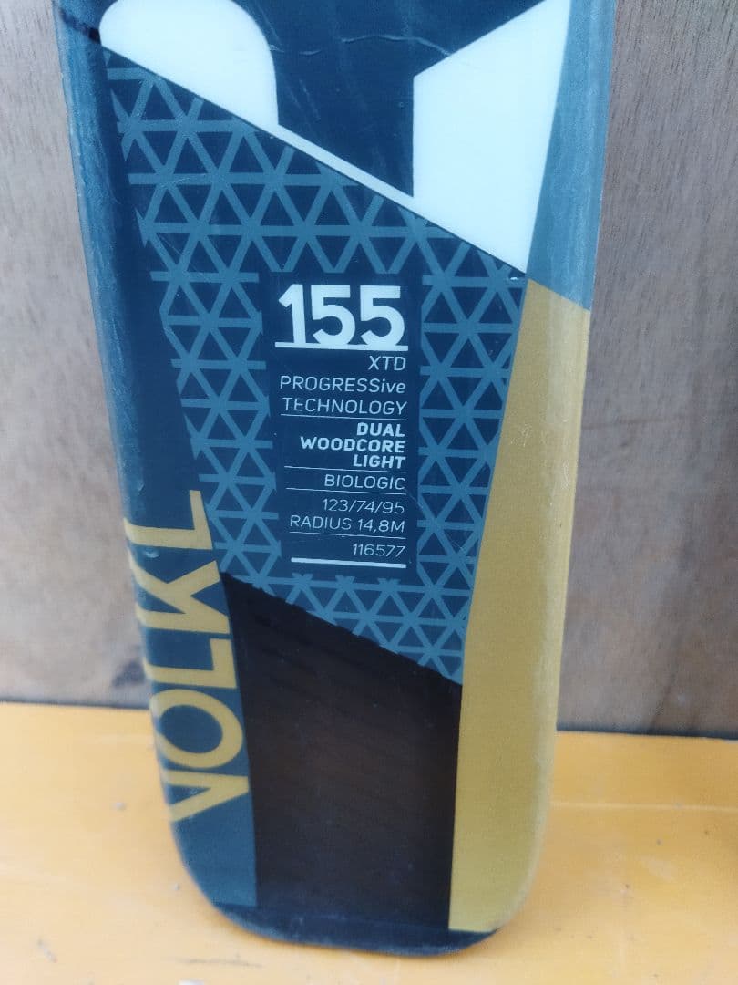 れおぱぱ様専用 VOLKL TIP ROCKER ゴールド/黒155 スキー 板 - メルカリ