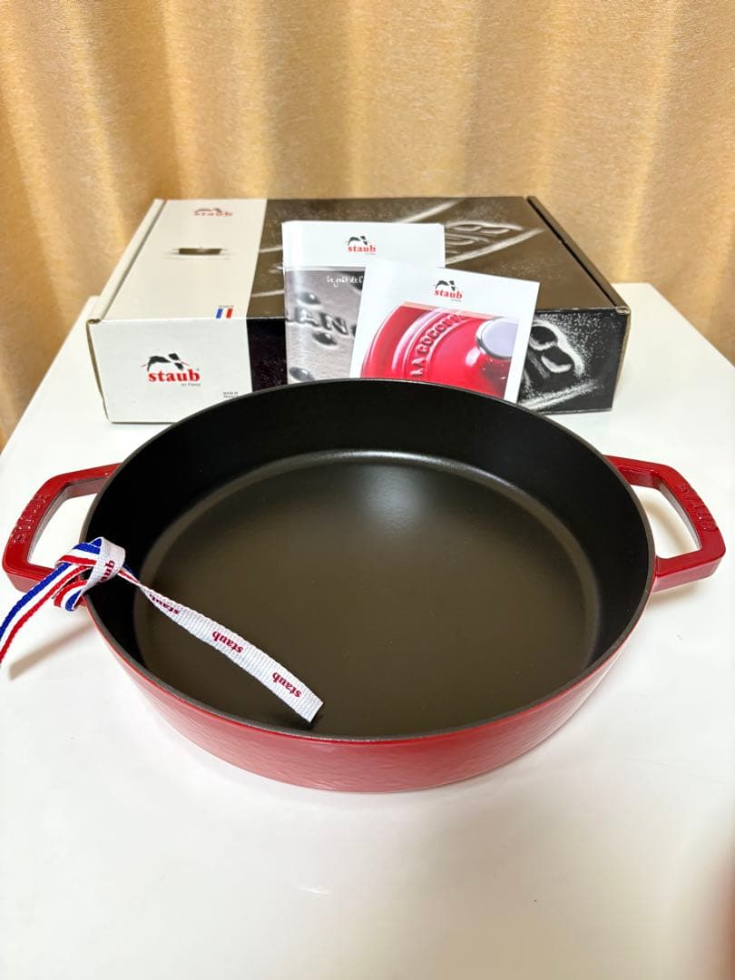 staub 両手フライパン チェリー 26cm ダブルハンドル 赤 美品 楽天市場】ストウブ 両手 鍋 ダブルハンドルスキレット 20cm レッド
