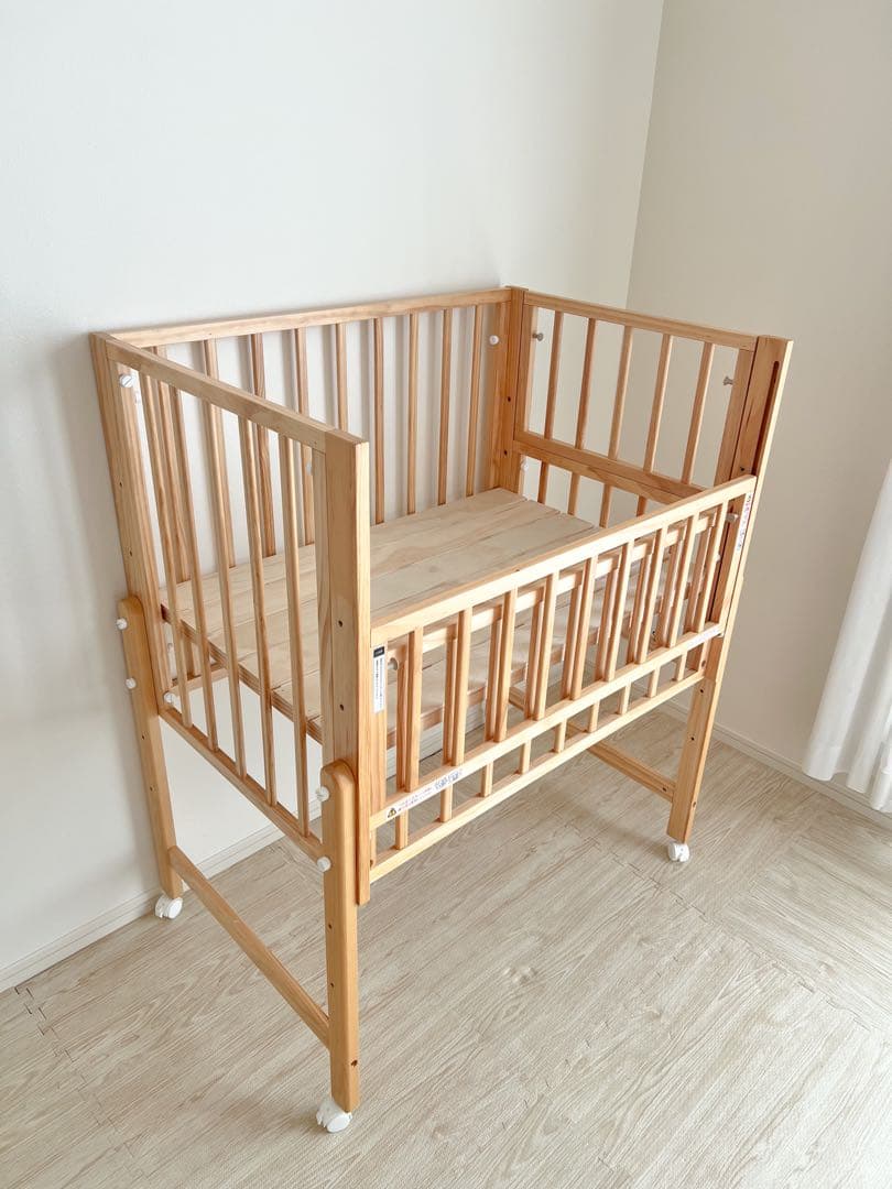 ミニサイズ]トール Wオープン ベビーベッド ナチュラル 大和屋 - メルカリ