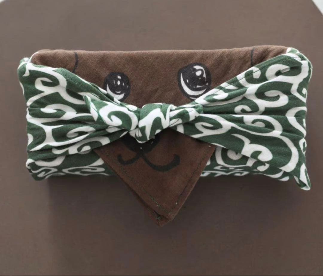 高井直子　NAOKO TAKAI お弁当箱(ポム泥棒風呂敷付き) 高井直子 NAOKO TAKAI お弁当箱(ポム泥棒風呂敷付き) - メルカリ