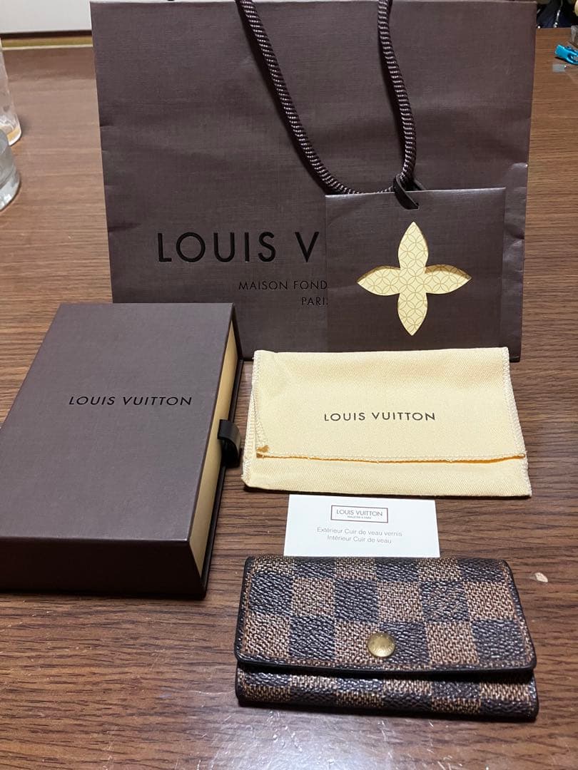 極美品LOUIS VUITTON ダミエキーケース 箱 収納袋 ショップ袋付き